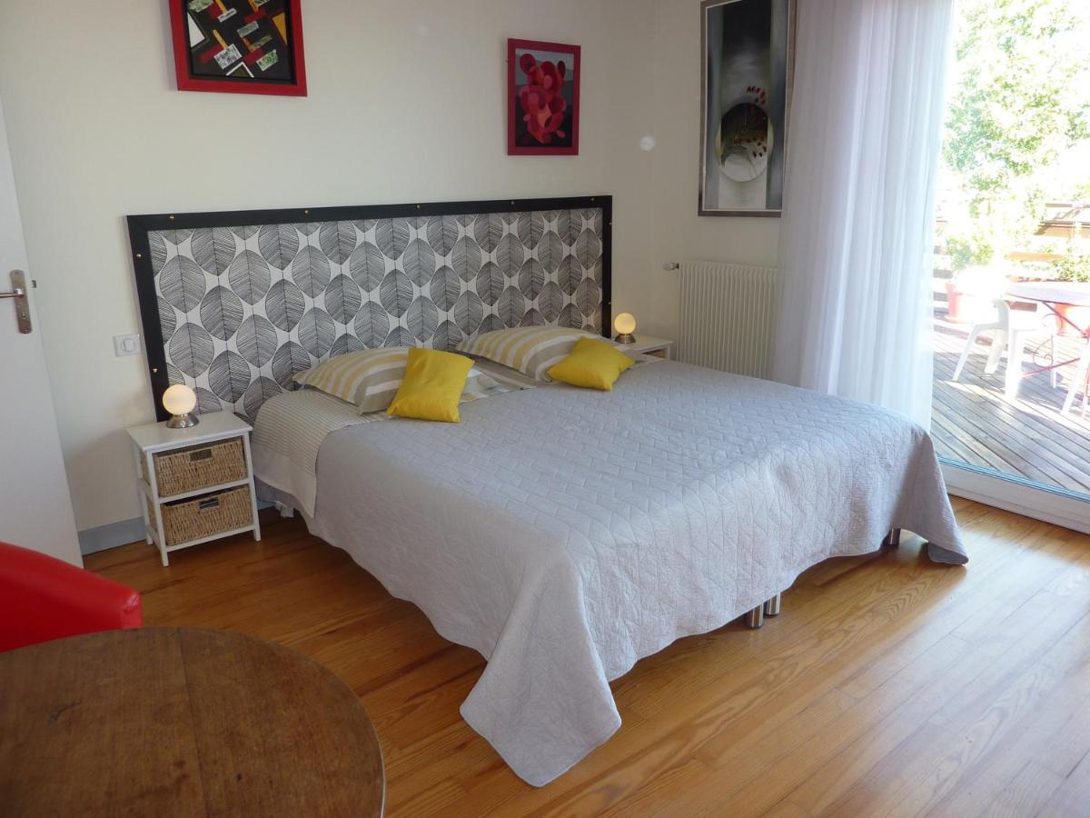 Ferienwohnung Les Terrasses De Bellemoure Cébazat Exterior foto