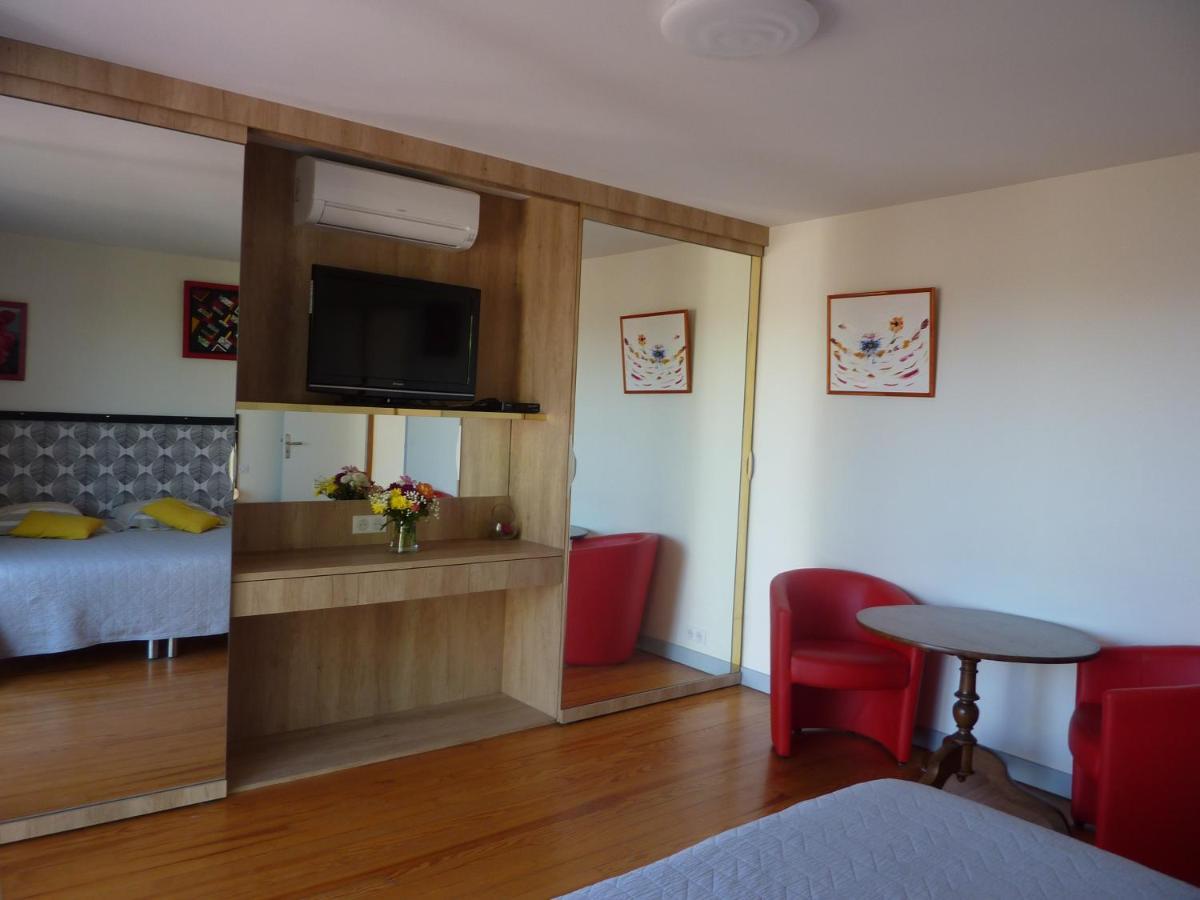 Ferienwohnung Les Terrasses De Bellemoure Cébazat Exterior foto