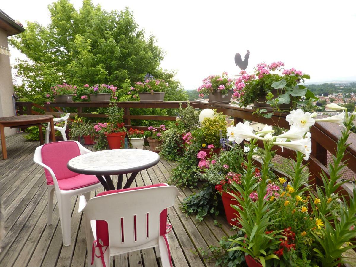 Ferienwohnung Les Terrasses De Bellemoure Cébazat Exterior foto