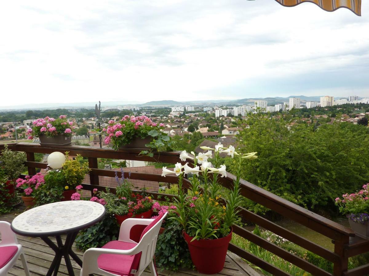 Ferienwohnung Les Terrasses De Bellemoure Cébazat Exterior foto