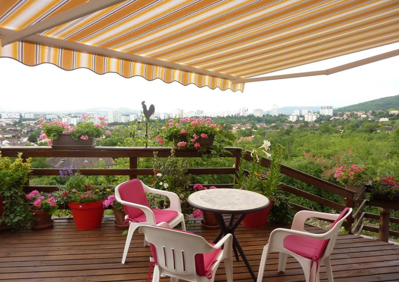 Ferienwohnung Les Terrasses De Bellemoure Cébazat Exterior foto